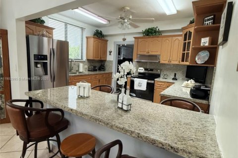 Купить виллу или дом в Майами, Флорида 6 спален, 241.08м2, № 1955504 - фото 27