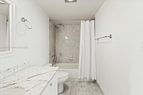 Condo in Hollywood, Florida, 1 bedroom  № 1953733 - photo 22