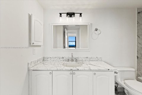 Condo in Hollywood, Florida, 1 bedroom  № 1953733 - photo 21