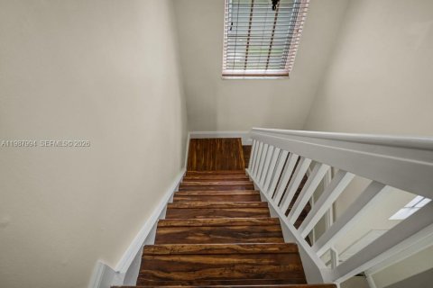 Casa en venta en Pembroke Pines, Florida, 4 dormitorios, 192.77 m2 № 2055775 - foto 21