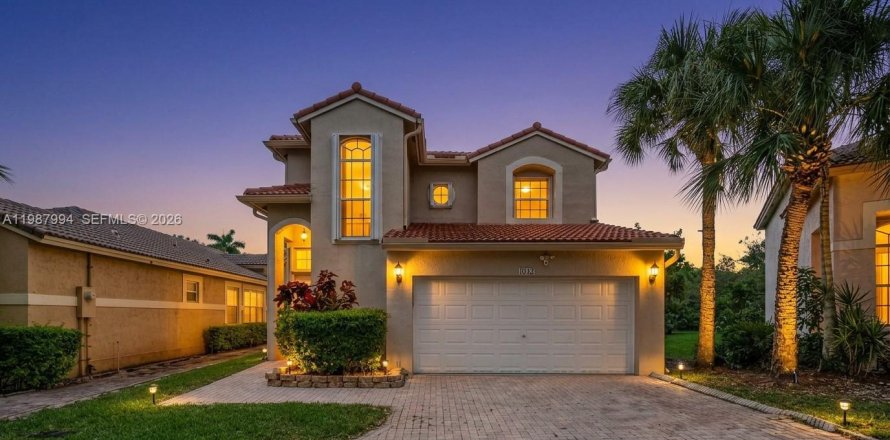 Casa en Pembroke Pines, Florida 4 dormitorios, 192.77 m2 № 2055775
