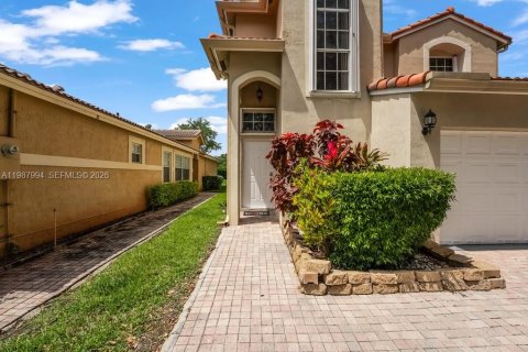 Casa en venta en Pembroke Pines, Florida, 4 dormitorios, 192.77 m2 № 2055775 - foto 4