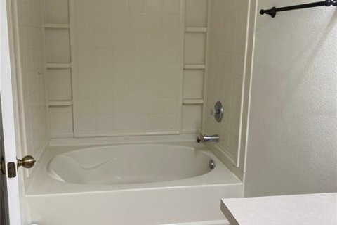 Casa en alquiler en Orlando, Florida, 3 dormitorios, 158.31 m2 № 1883571 - foto 18