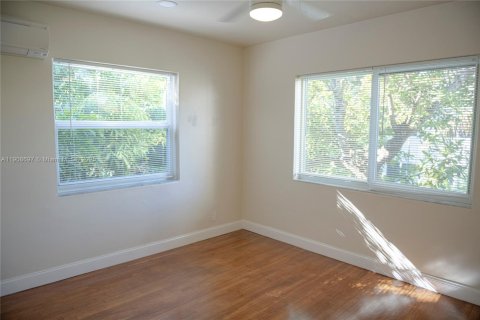 Copropriété à louer à Bay Harbor Islands, Floride: 2 chambres, 66.89 m2 № 1964628 - photo 27