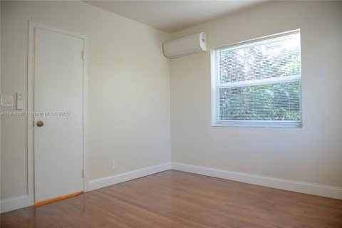 Copropriété à louer à Bay Harbor Islands, Floride: 2 chambres, 66.89 m2 № 1964628 - photo 28