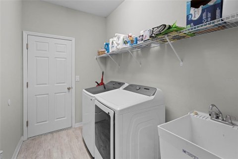 Casa en venta en Mulberry, Florida, 4 dormitorios, 220.18 m2 № 1906320 - foto 28