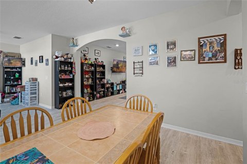 Casa en venta en Mulberry, Florida, 4 dormitorios, 220.18 m2 № 1906320 - foto 5