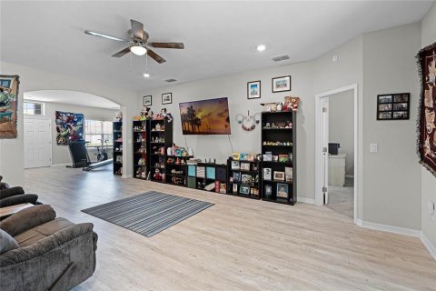 Casa en venta en Mulberry, Florida, 4 dormitorios, 220.18 m2 № 1906320 - foto 9