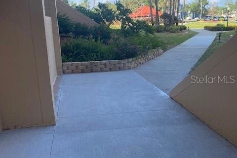 Condominio en alquiler en Port Charlotte, Florida, 1 dormitorio, 58.9 m2 № 1651545 - foto 2