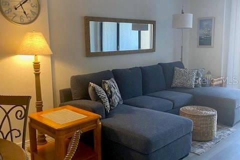 Condominio en alquiler en Port Charlotte, Florida, 1 dormitorio, 58.9 m2 № 1651545 - foto 11