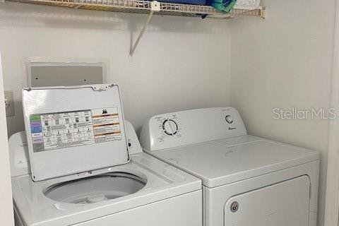 Condominio en alquiler en Port Charlotte, Florida, 1 dormitorio, 58.9 m2 № 1651545 - foto 8