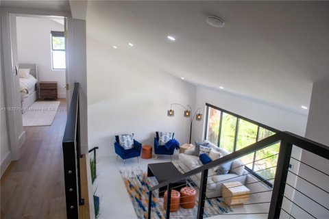 House in Pompano Beach, Florida 4 bedrooms, 224.08 sq.m. № 2012830 - photo 14