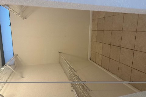 Copropriété à louer à Davie, Floride: 2 chambres, 114.27 m2 № 2386829 - photo 10