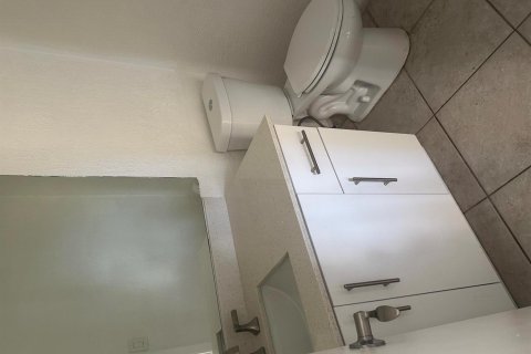 Copropriété à louer à Davie, Floride: 2 chambres, 114.27 m2 № 2386829 - photo 11