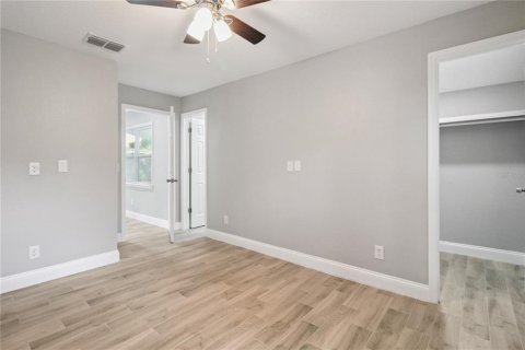 House in Orlando, Florida 5 bedrooms, 195.09 sq.m. № 1837900 - photo 20
