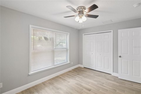 House in Orlando, Florida 5 bedrooms, 195.09 sq.m. № 1837900 - photo 14