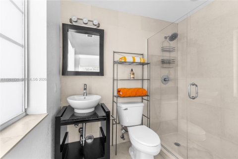 Condominio en venta en Miami Beach, Florida, 1 dormitorio, 48.68 m2 № 2024781 - foto 10