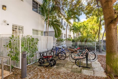 Condominio en venta en Miami Beach, Florida, 1 dormitorio, 48.68 m2 № 2024781 - foto 16