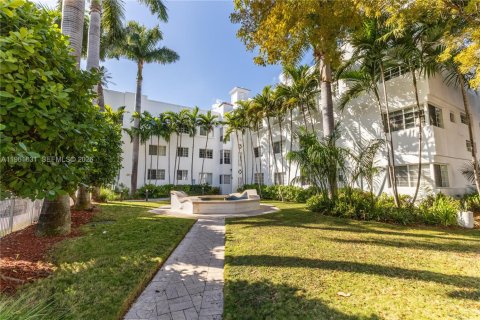 Condominio en venta en Miami Beach, Florida, 1 dormitorio, 48.68 m2 № 2024781 - foto 13