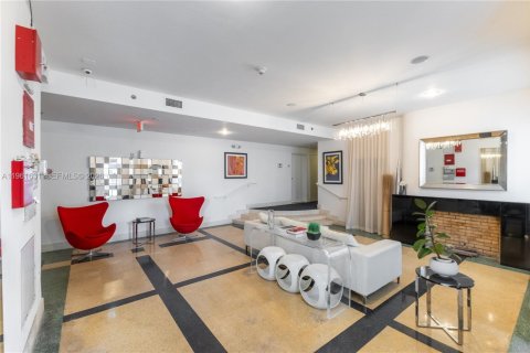Condominio en venta en Miami Beach, Florida, 1 dormitorio, 48.68 m2 № 2024781 - foto 17