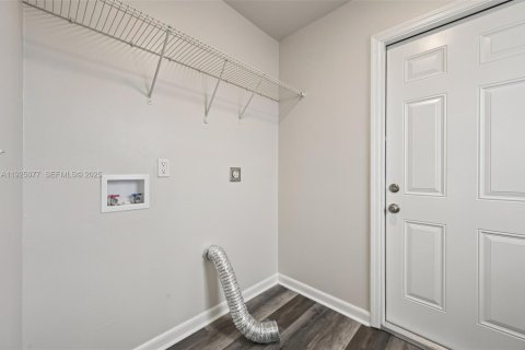 Casa en venta en Port St. Lucie, Florida, 3 dormitorios, 150.04 m2 № 1983792 - foto 27