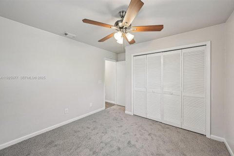 Casa en venta en Port St. Lucie, Florida, 3 dormitorios, 150.04 m2 № 1983792 - foto 22