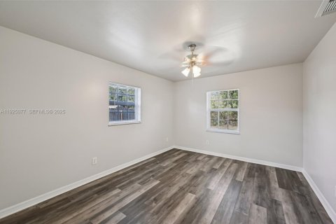 Casa en venta en Port St. Lucie, Florida, 3 dormitorios, 150.04 m2 № 1983792 - foto 16