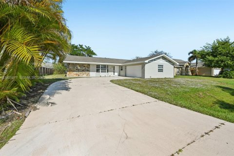 Casa en venta en Port St. Lucie, Florida, 3 dormitorios, 150.04 m2 № 1983792 - foto 4