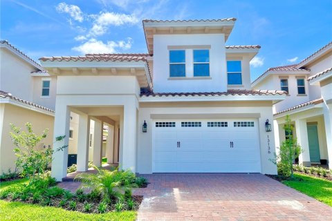 House in Orlando, Florida 3 bedrooms, 210.05 sq.m. № 2289871