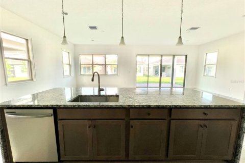 Villa ou maison à vendre à Orlando, Floride: 3 chambres, 210.05 m2 № 2289871 - photo 11
