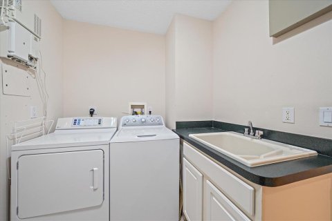 Copropriété à vendre à Lakewood Ranch, Floride: 3 chambres, 212.47 m2 № 1541382 - photo 20