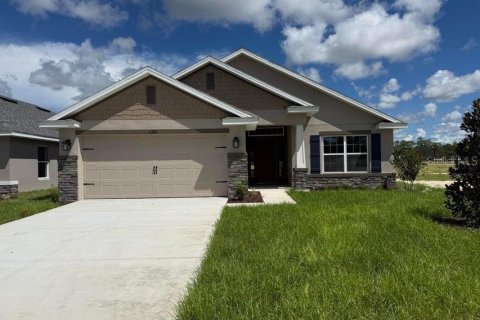 House in Weeki Wachee, Florida 4 bedrooms, 169.08 sq.m. № 2344492