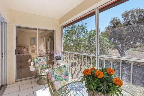 Townhouse in Boca Raton, Florida 3 bedrooms, 133.41 sq.m. № 2249418 - photo 4