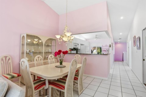 Townhouse in Boca Raton, Florida 3 bedrooms, 133.41 sq.m. № 2249418 - photo 21