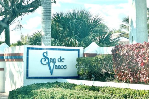 Townhouse in Boca Raton, Florida 3 bedrooms, 133.41 sq.m. № 2249418 - photo 3