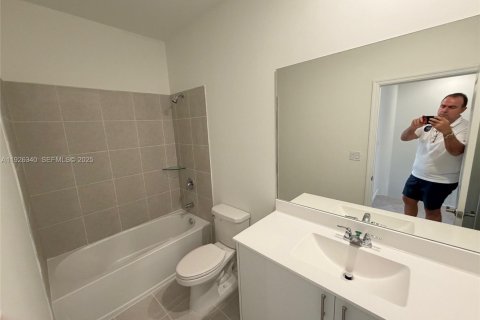 Touwnhouse à louer à Homestead, Floride: 3 chambres № 1984732 - photo 10