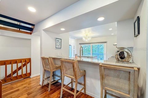 Townhouse in Sarasota, Florida 3 bedrooms, 177.63 sq.m. № 2143274 - photo 8