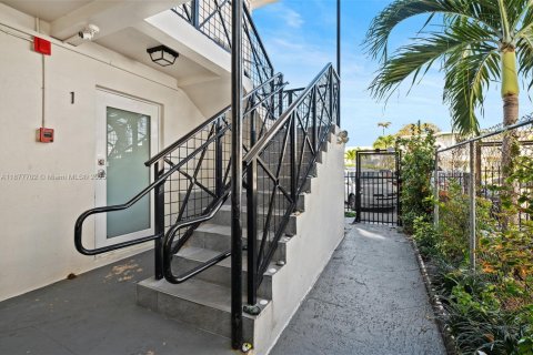 Copropriété à louer à Miami Beach, Floride: 1 chambre, 54.63 m2 № 1921198 - photo 4