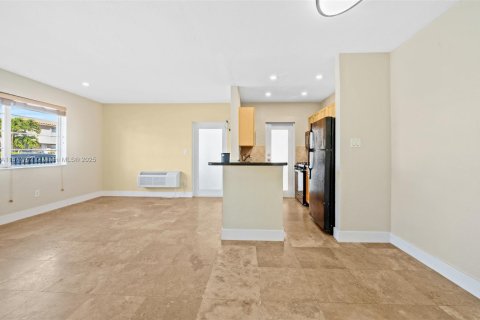 Copropriété à louer à Miami Beach, Floride: 1 chambre, 54.63 m2 № 1921198 - photo 14