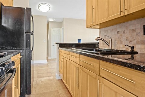 Copropriété à louer à Miami Beach, Floride: 1 chambre, 54.63 m2 № 1921198 - photo 12