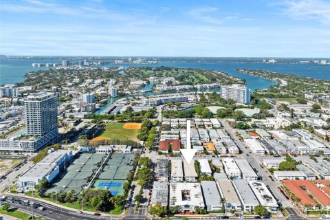Copropriété à louer à Miami Beach, Floride: 1 chambre, 54.63 m2 № 1921198 - photo 25