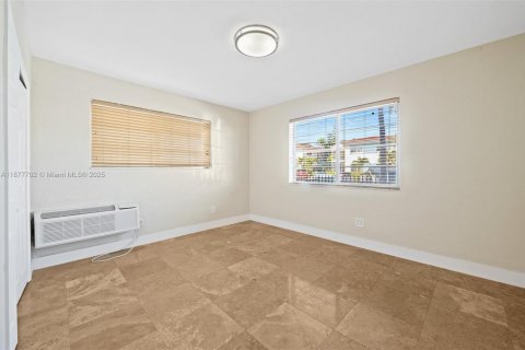 Copropriété à louer à Miami Beach, Floride: 1 chambre, 54.63 m2 № 1921198 - photo 15