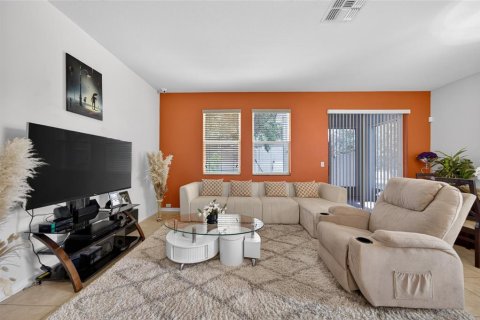 Adosado en venta en Orlando, Florida, 3 dormitorios, 146.51 m2 № 2093682 - foto 10