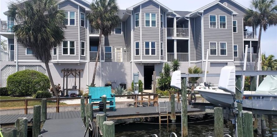 Condominio en New Port Richey, Florida, 1 dormitorio № 1620788