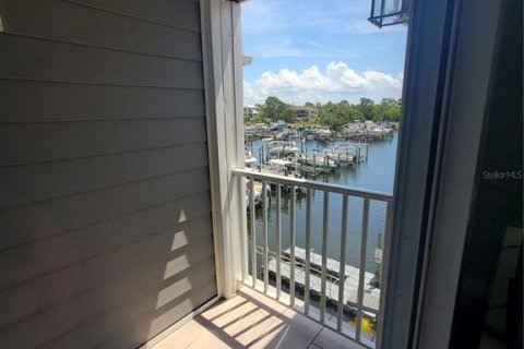 Condo in New Port Richey, Florida, 1 bedroom  № 1620788 - photo 28