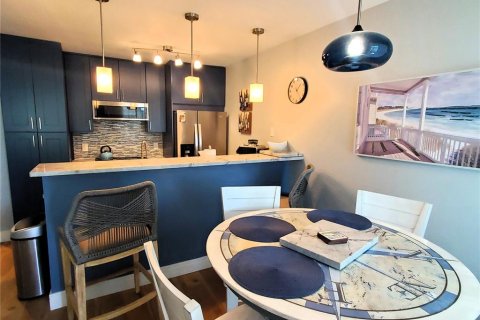 Condo in New Port Richey, Florida, 1 bedroom  № 1620788 - photo 13