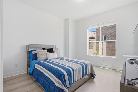 Touwnhouse à louer à Tampa, Floride: 2 chambres, 162.39 m2 № 2118025 - photo 10