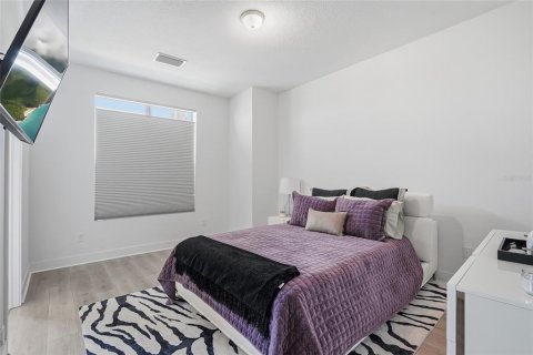 Touwnhouse à louer à Tampa, Floride: 2 chambres, 162.39 m2 № 2118025 - photo 5