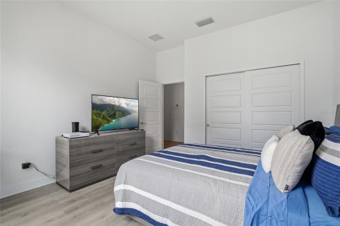 Touwnhouse à louer à Tampa, Floride: 2 chambres, 162.39 m2 № 2118025 - photo 11