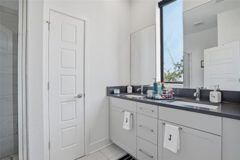 Touwnhouse à louer à Tampa, Floride: 2 chambres, 162.39 m2 № 2118025 - photo 7